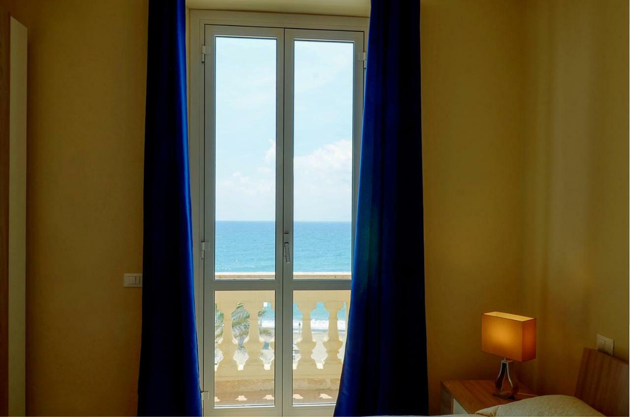 Blu Sea Apartments Pietra Ligure Kültér fotó